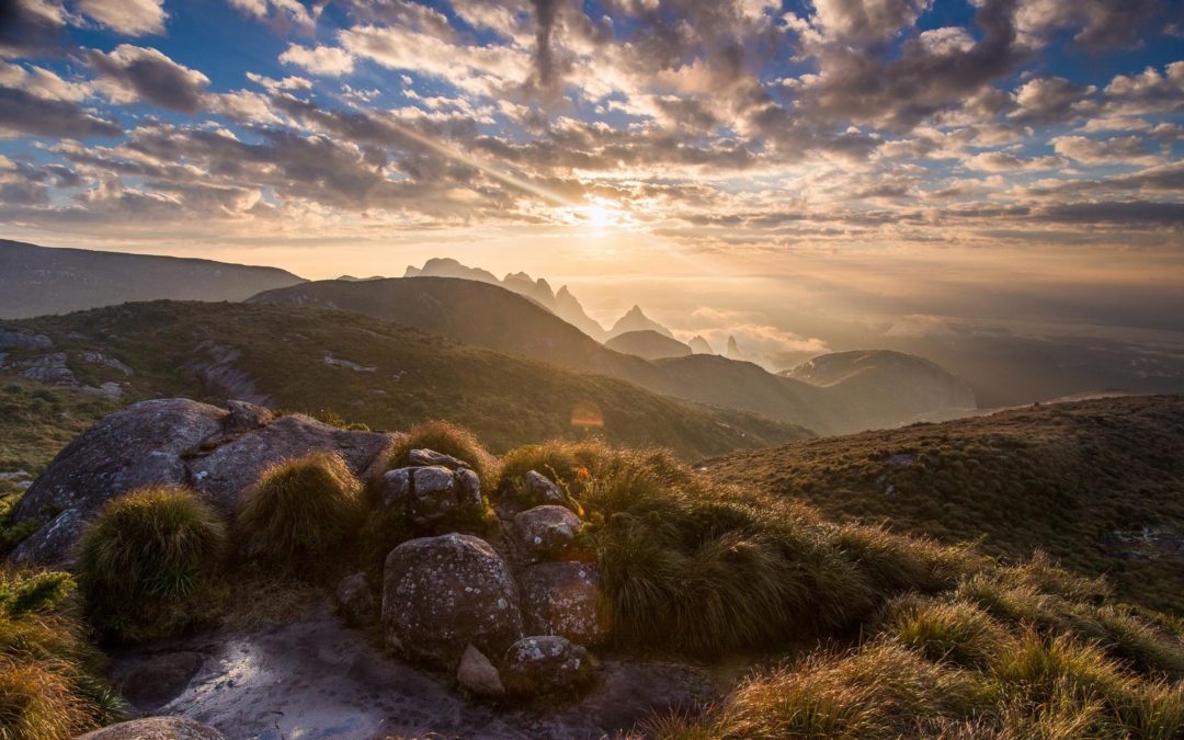 Pratique trekking seguro no Parque Nacional da Serra dos Órgãos